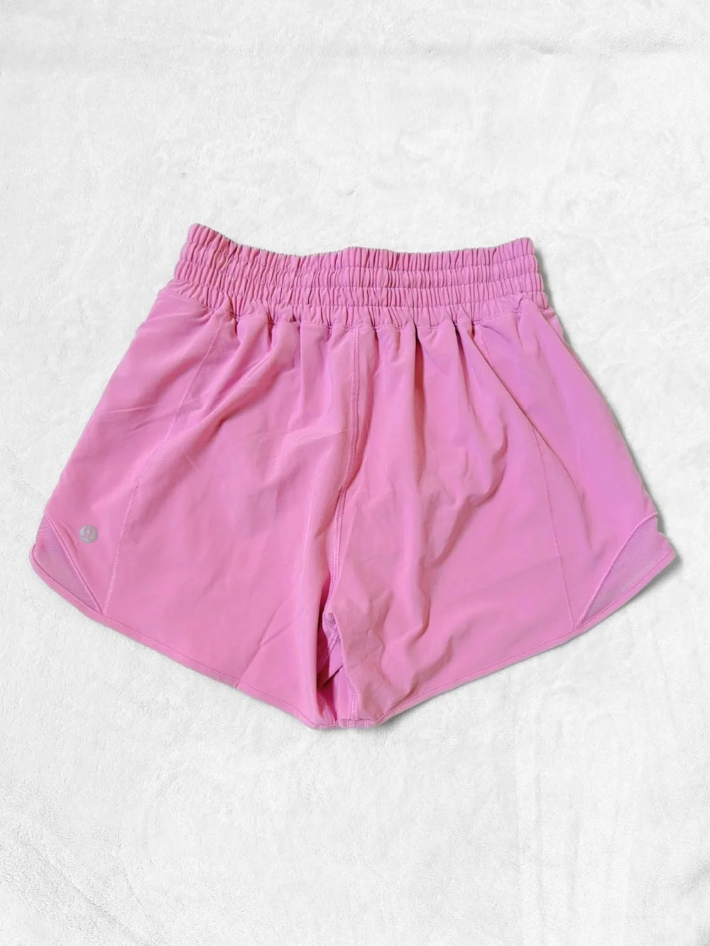 NWT Lululemon Like a Cloud Bra + Hotty Hot Shorts Set – Pink Frosting – Size 4 - Picture 6 of 14